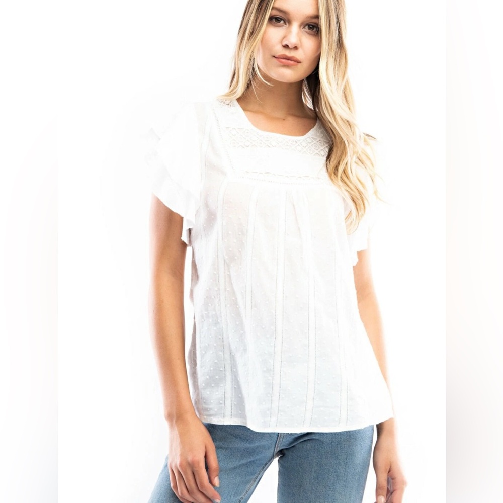 Solitaire Embroidered Blouse White flutter Sleeve Swiss dot medium Cottagecore‎